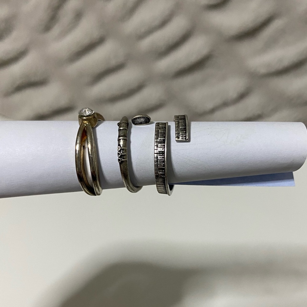 3 Rings (Wear Felicity) - Picture 2 of 7